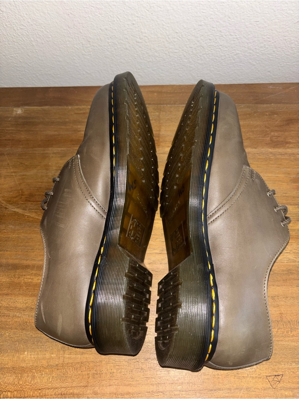 Dr. Martens Leather Oxford Olive Shoes Mens Classic Outdoor Low Top size 11 - Picture 5 of 6